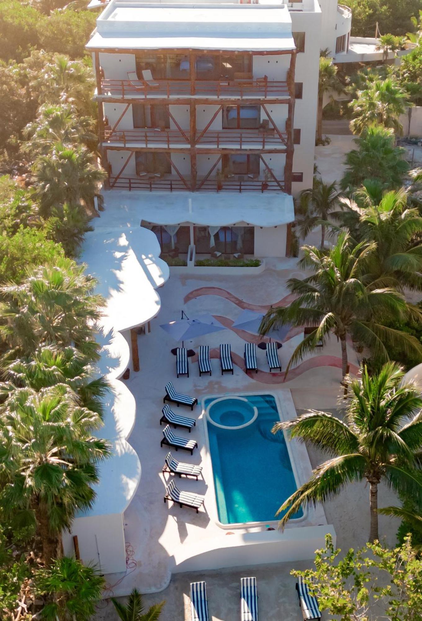 Beach Front Hotel Boutique Dk House Isla Holbox Exteriör bild