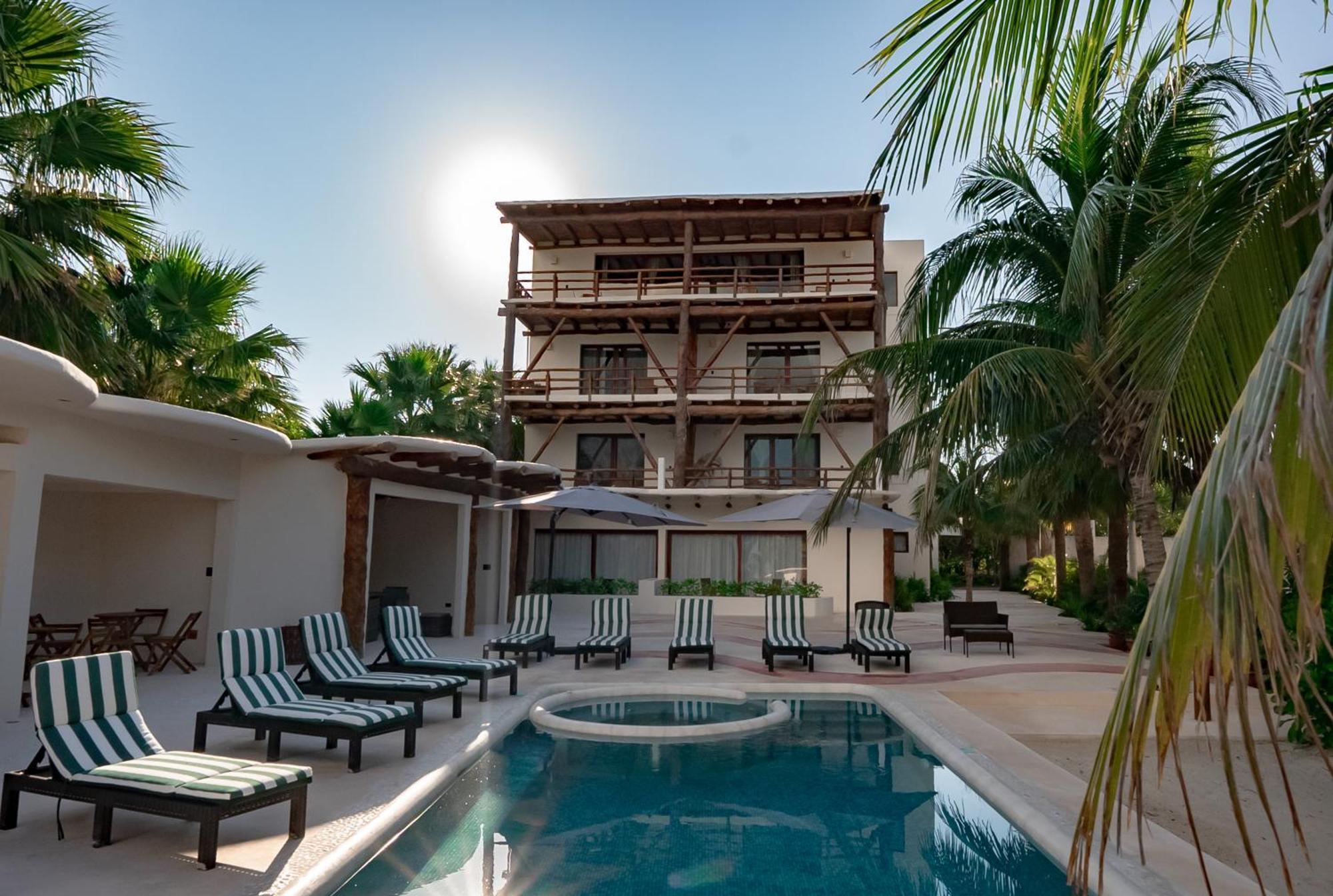 Beach Front Hotel Boutique Dk House Isla Holbox Exteriör bild