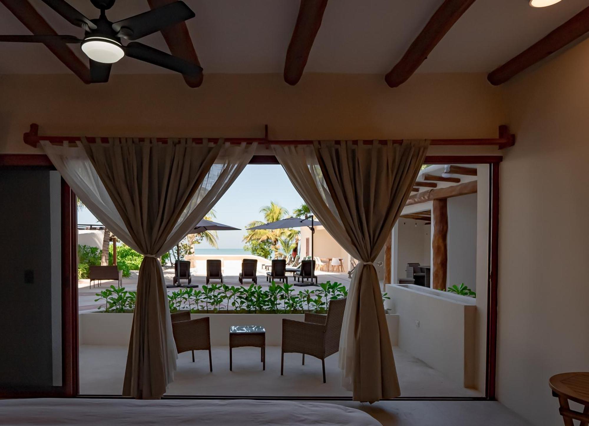 Beach Front Hotel Boutique Dk House Isla Holbox Exteriör bild
