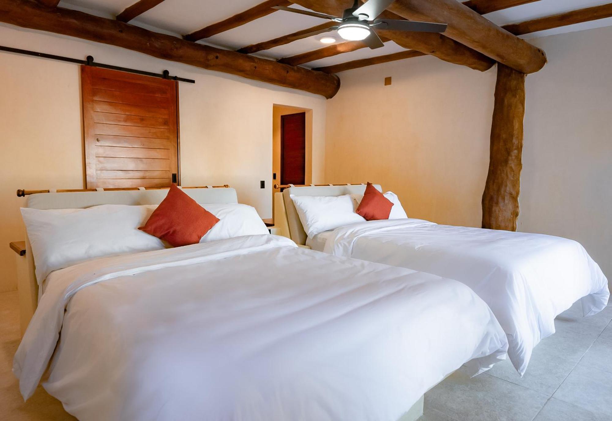 Beach Front Hotel Boutique Dk House Isla Holbox Exteriör bild
