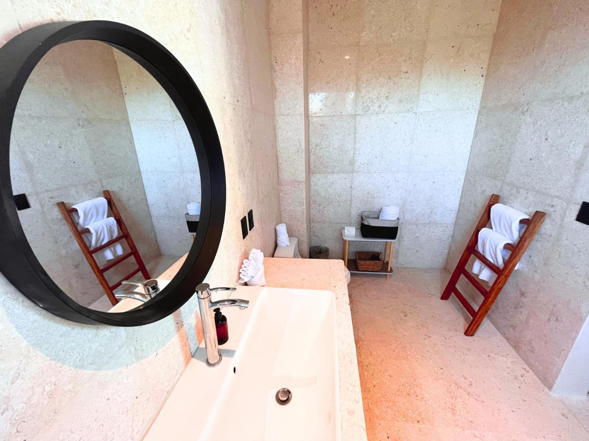 Beach Front Hotel Boutique Dk House Isla Holbox Exteriör bild