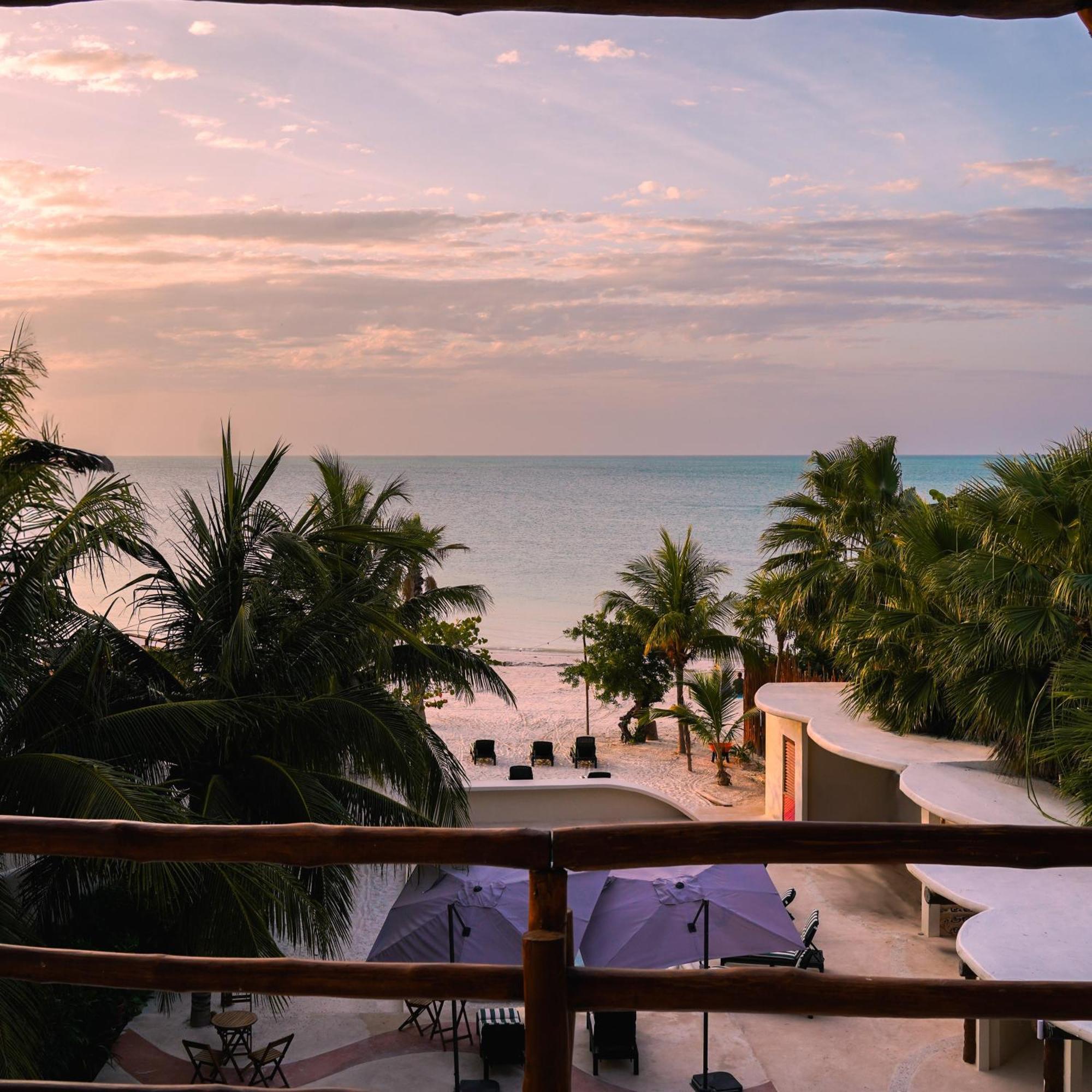 Beach Front Hotel Boutique Dk House Isla Holbox Exteriör bild